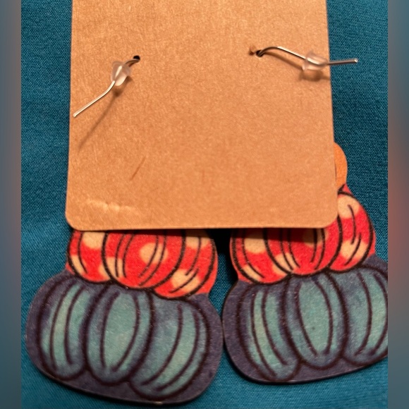 Handmade Stacked Pumpkins Dangling Earrings - Picture 2 of 2